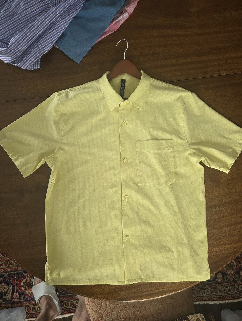 Lululemon Airing Easy Camp Collar Short Sleeve Shirt Yellow Size L